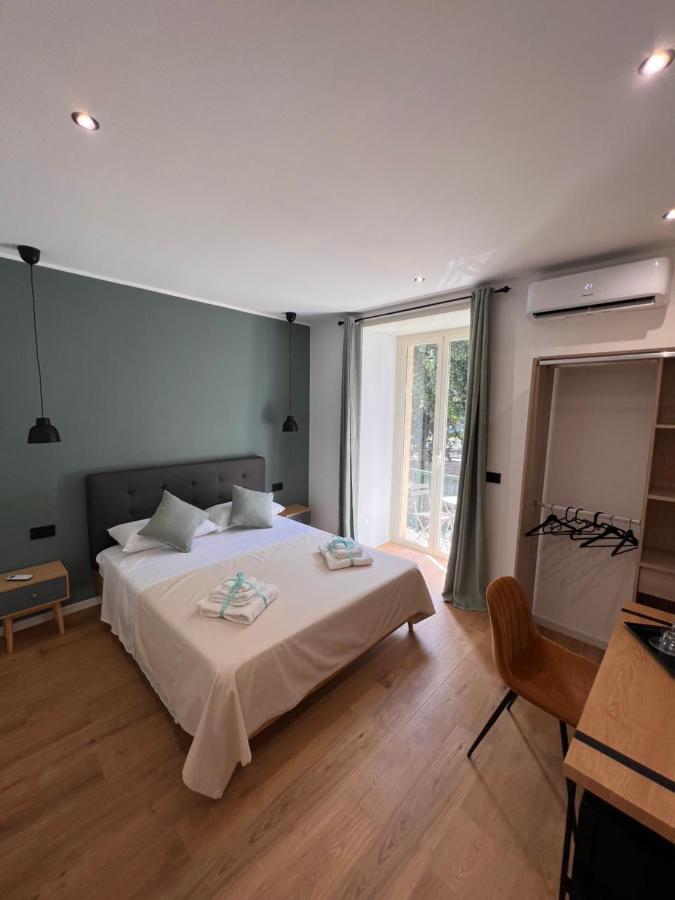 מלון Relais Cavour Napoli מראה חיצוני תמונה