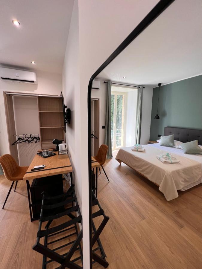 מלון Relais Cavour Napoli מראה חיצוני תמונה
