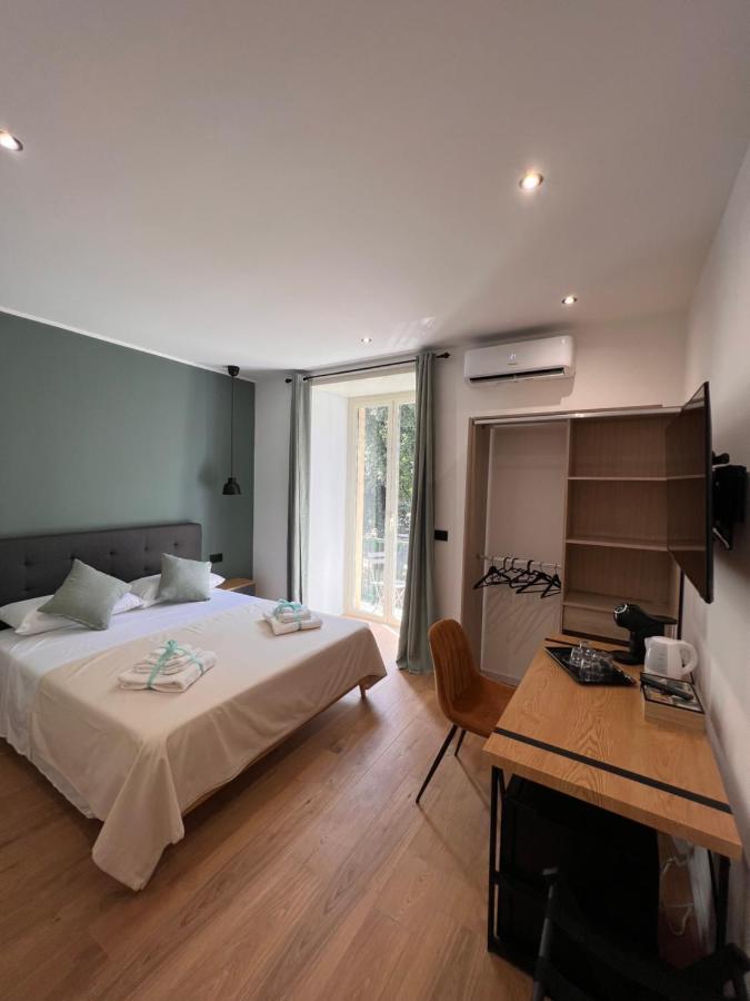 מלון Relais Cavour Napoli מראה חיצוני תמונה