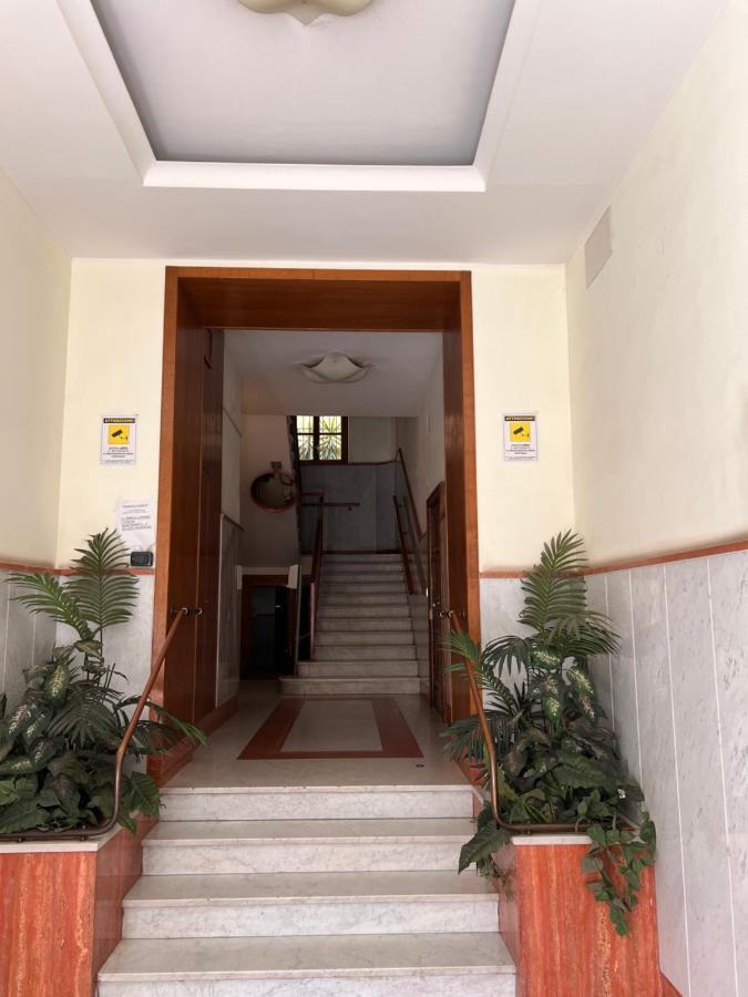 מלון Relais Cavour Napoli מראה חיצוני תמונה