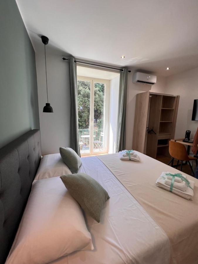 מלון Relais Cavour Napoli מראה חיצוני תמונה